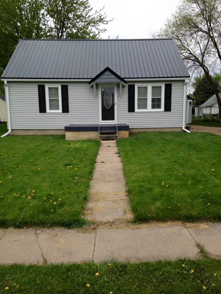 Quegg Siding & Windows Replacement Siding 2008 4 Winds Dr, Cedar